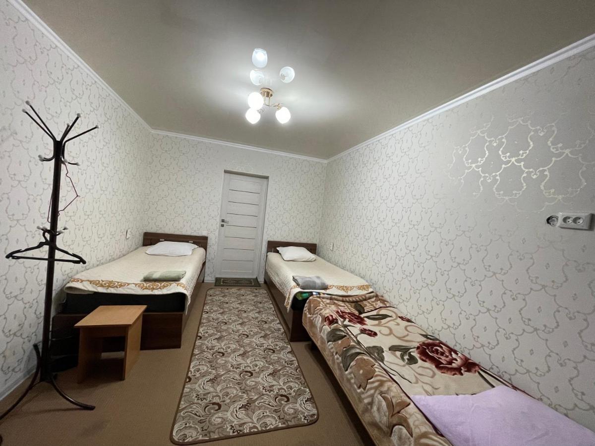 Guest House Mira Kochkor Ngoại thất bức ảnh