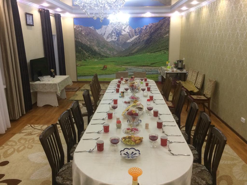 Guest House Mira Kochkor Ngoại thất bức ảnh